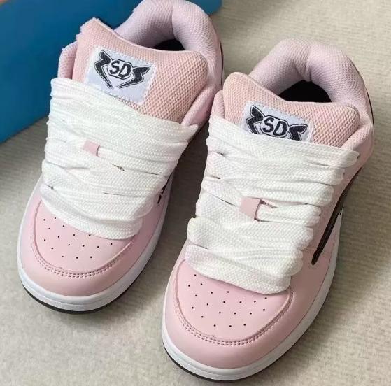 Модные парные кроссовки, повседневные, в тренде инс, нишевый дизайн, туфли-мандаринки, повседневный день с дофаминовым сочетанием цветов