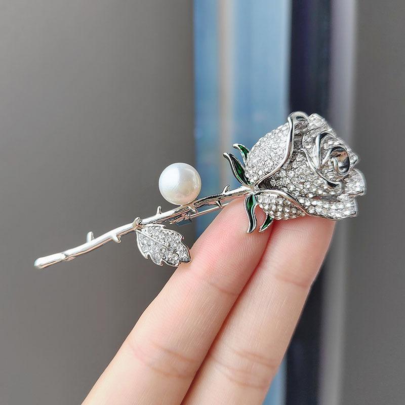 Elegant Gold Color Rose Flower Brooches For Women Girls Rhinestone Luxury Women Accessories