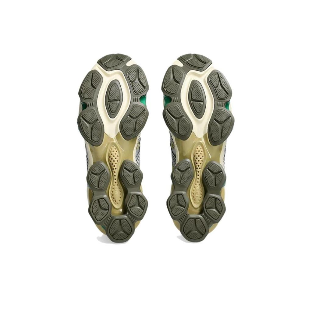 Asics Гель Квантум Кинетик Хаки Бежевый Чистое Серебро - 1203A270-252