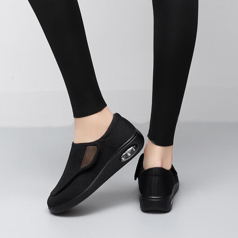 Женские кроссовки повседневные для улицы широкие легкие черные большого размера с воздушной подушкой ортопедические