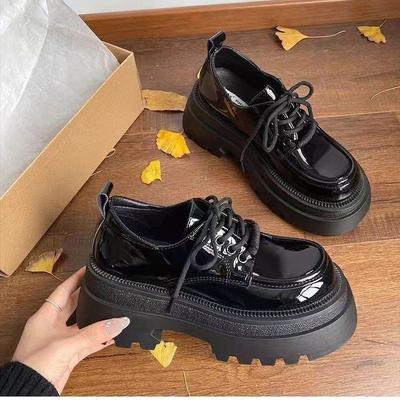 Женские мокасины на толстой подошве, осень 2024 года, новые универсальные и тонкие туфли в ретро-стиле в британском стиле, черные, маленькие кожаные туфли
