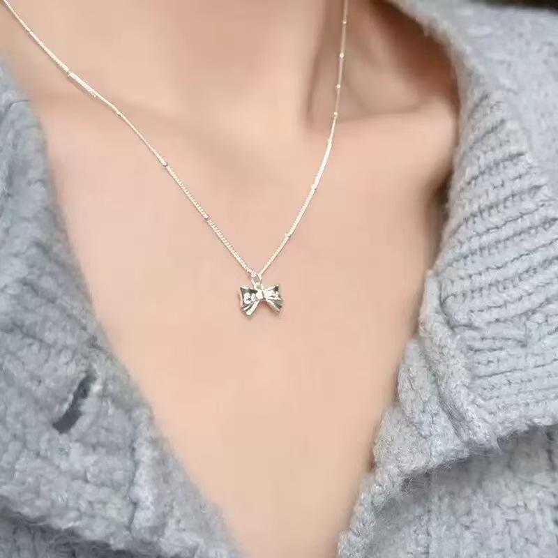 Серебряный кулон-крест, длинное ожерелье, женская цепочка на ключицы, аксессуары, легкая роскошь, нишевые, высококачественные, милые и крутые, стиль Spice Girls