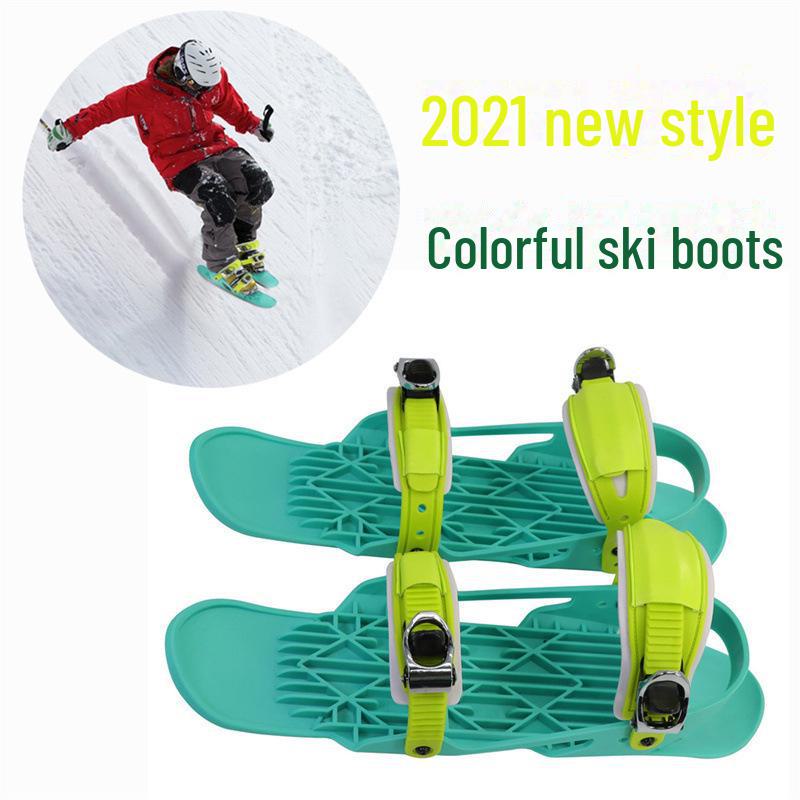 Откройте для себя наши последние новости: Горнолыжные ботинки 3-го поколения, обувь для сноуборда, мини-коньки для лыж — легкие, износостойкие интегрированные коньки