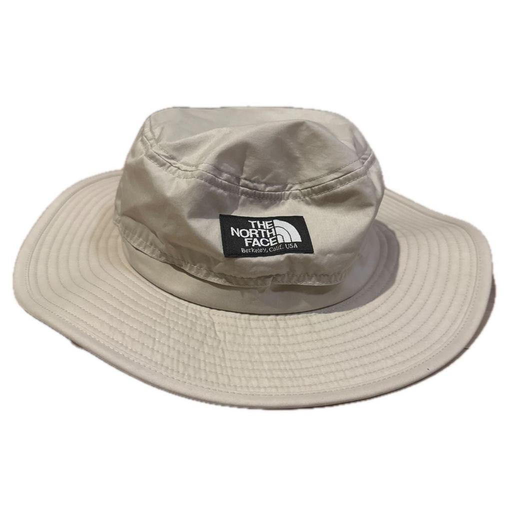 Использовалась шляпа THE NORTH FACE Horizon Hat NN42531 цвета слоновой кости