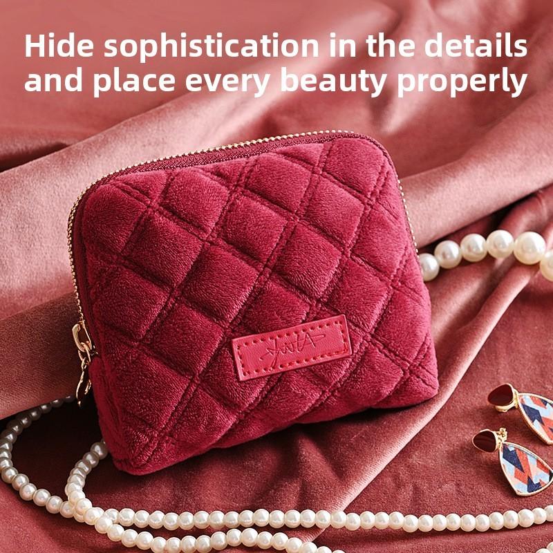 Elegant Plush Cosmetic Storage Case With Zipper For Rings And Bracelets