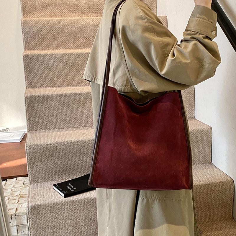 Зимняя простая модная женская сумка из ретро матовой замши большой емкости, однотонная сумка через плечо с креплением под мышкой