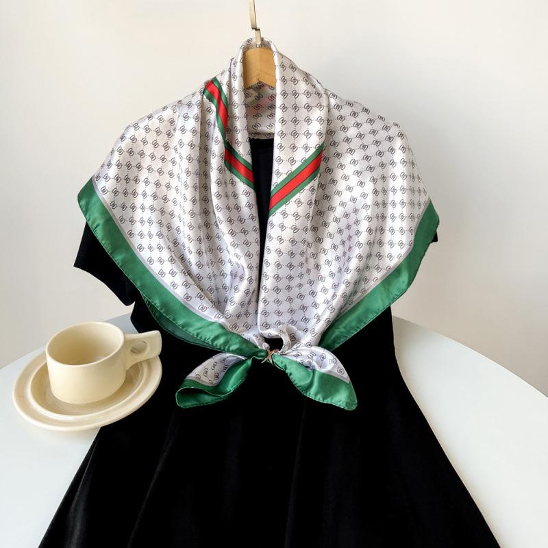 Новый шелковый шарф 90 см Женский шарф-палантин Шарф с принтом букв Атласный большой квадратный шарф Шаль