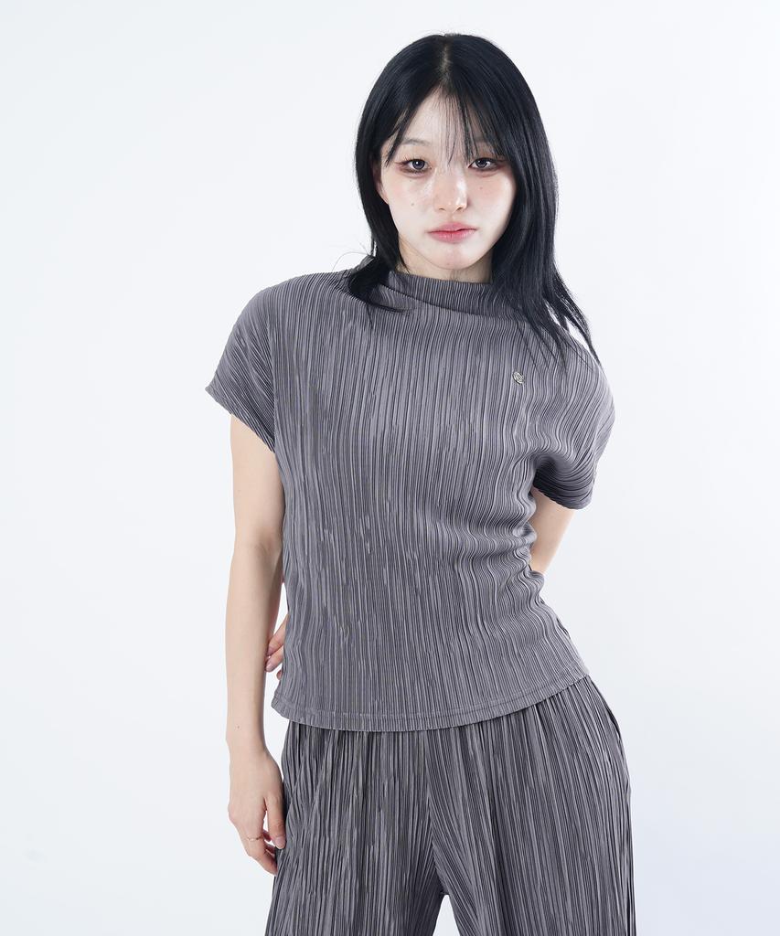 STARRYEYED Daily Pleated Cap Sleeve Blouse Top (Charcoal)
