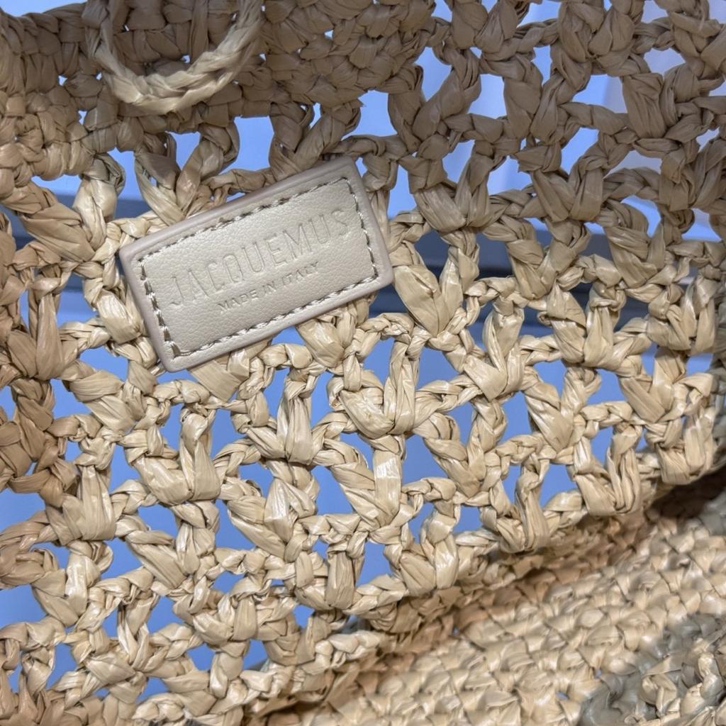 2025 New French Jacquemus Retro Hollow Lafite Grass Woven Bag Vacation Style Handbag Women