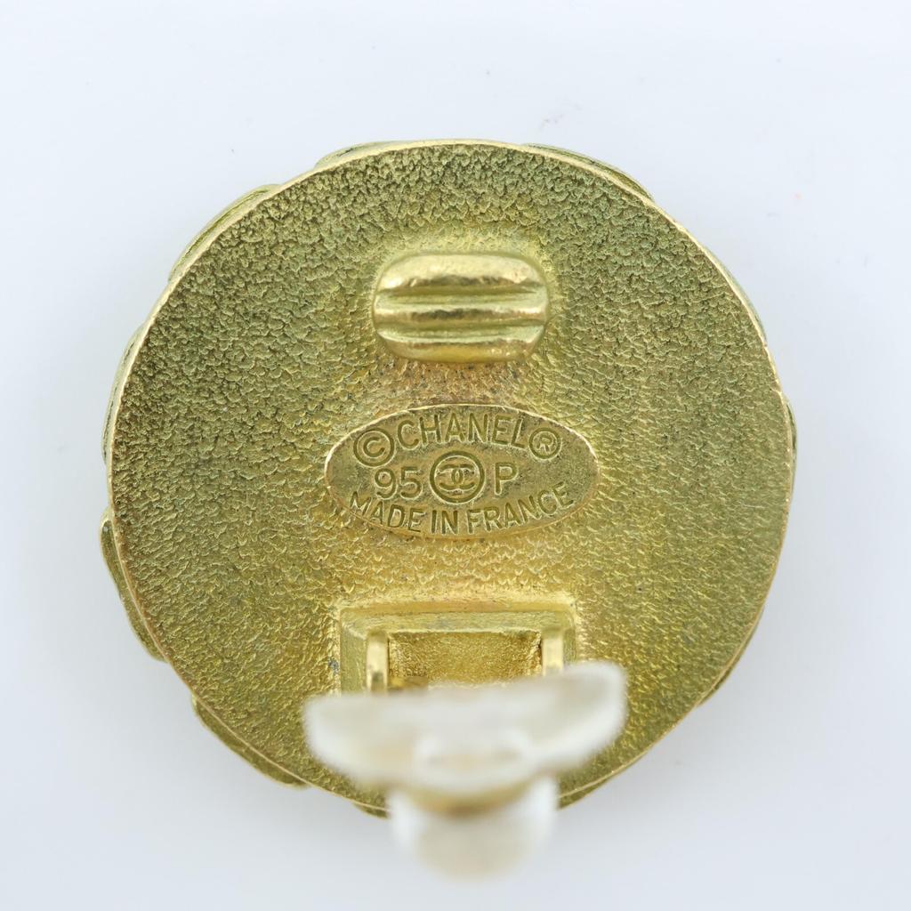CHANEL Black 95 P Earring goldUsed