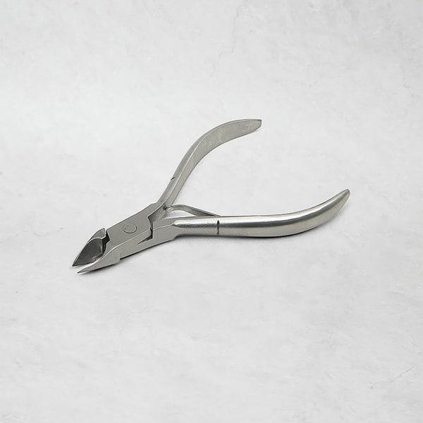 Премиальные щипцы для кутикулы