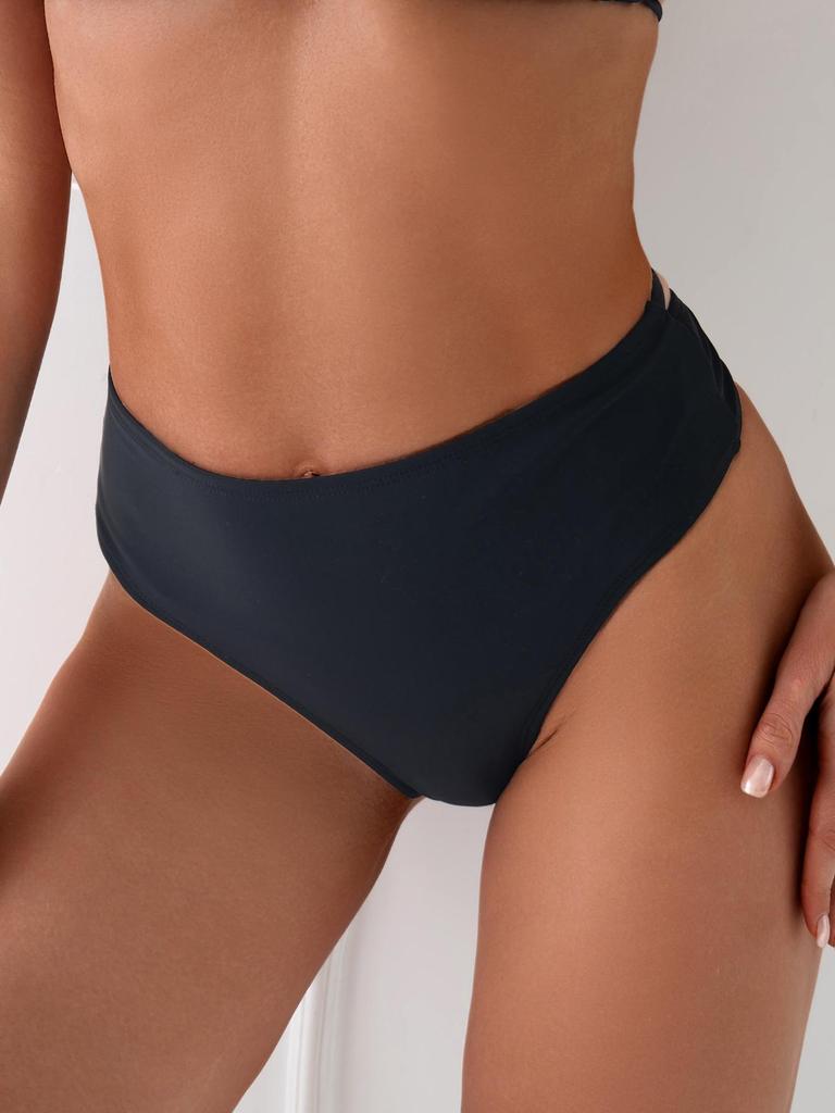 2025 Европейский и Американский Сексуальный Купальник Бикини Однотонного Цвета с Шортами для Женщин