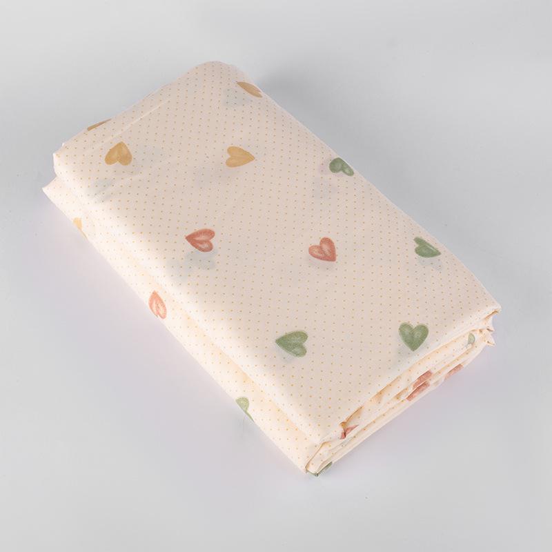 Пододеяльник из хлопка и шелка с внутренним наполнителем.