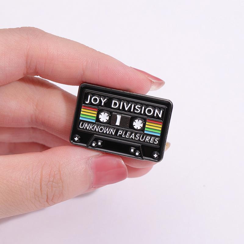 Music Tape Card Enamel Pins Custom Retro Tapes CD Badges Brooches Pleasures Punk Jewelry Metal Gifts To Music Students