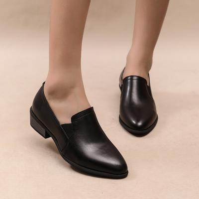 2025 Весна и Осень Новые Туфли Deep Mouth Single Женские Туфли На Толстом Каблуке С Заостренным Носком Коричневый Британский Маленький Кожаный Женский Производитель