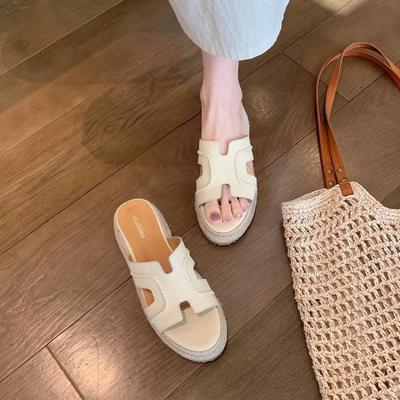 Женская обувь – Сандалии