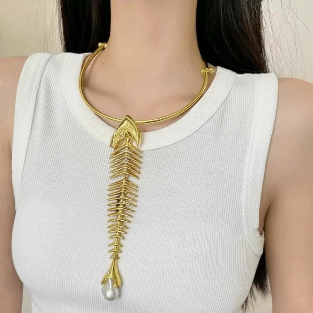 Rhinestone Big Fish Bone Pendant Choker Necklace Novelty Design Fish Bone Neck Chain For Women
