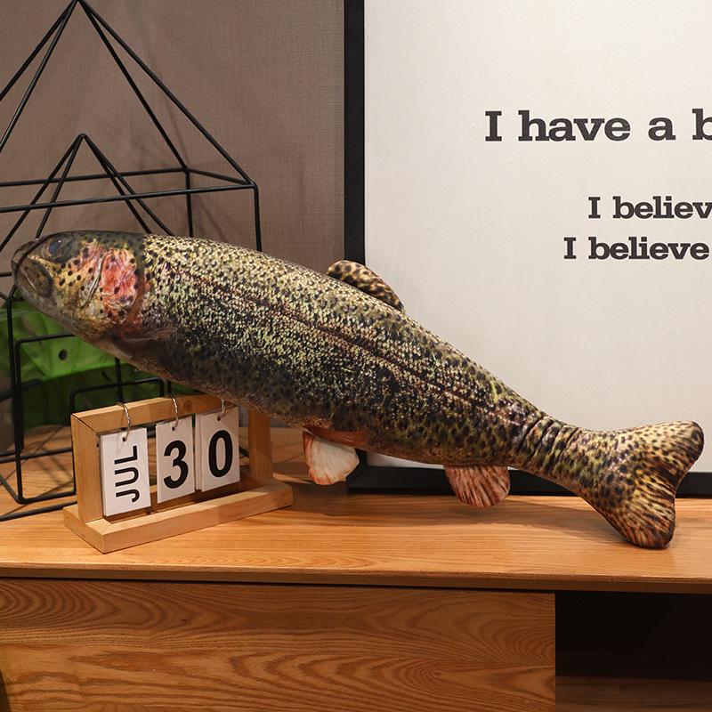 Мягкая подушка в виде рыбки-карася — детская диванная подушка и игрушка в черно-желтом цвете.