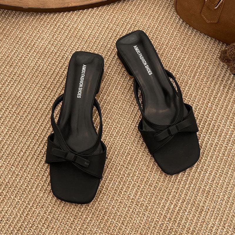 Грубый каблук Французские крутые тапочки женские летние 2025 новые фея темперамент вечер с юбкой высокий каблук босоножки на ремешках