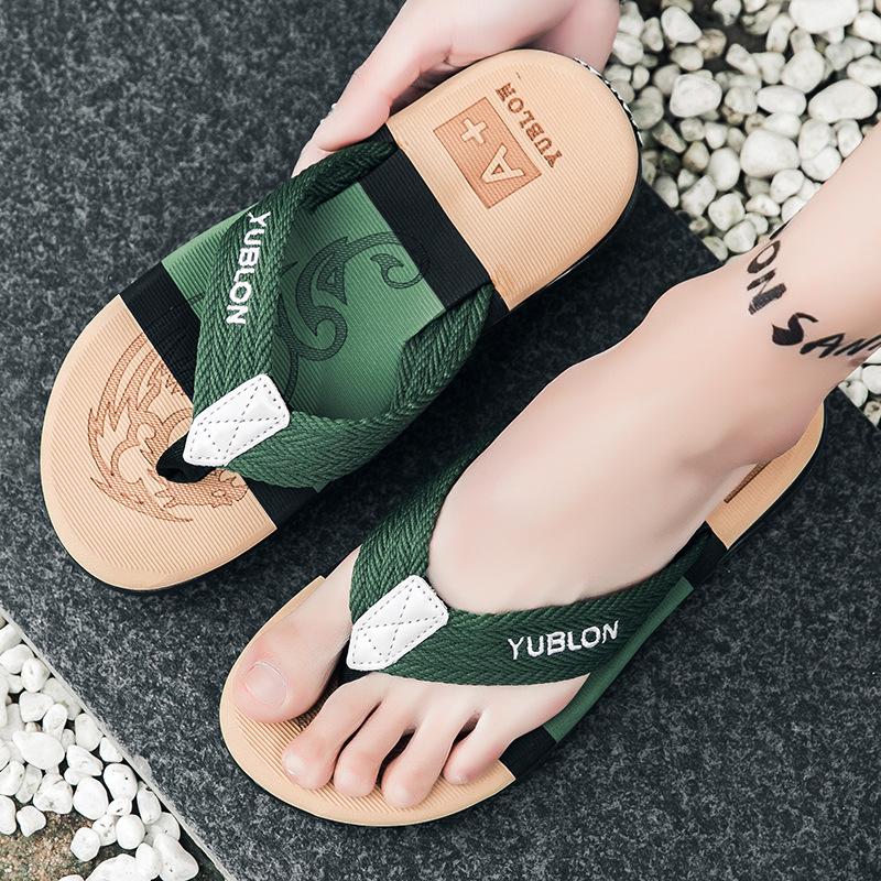Men's Slippers Summer New Light Sandals Fashion Pinch Casual Beach Shoes Trend Student British Flip-flops