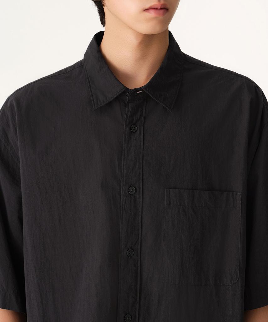 MUSINSA STANDARD Relaxed Micro Seersucker Short Sleeve Shirt [Black]