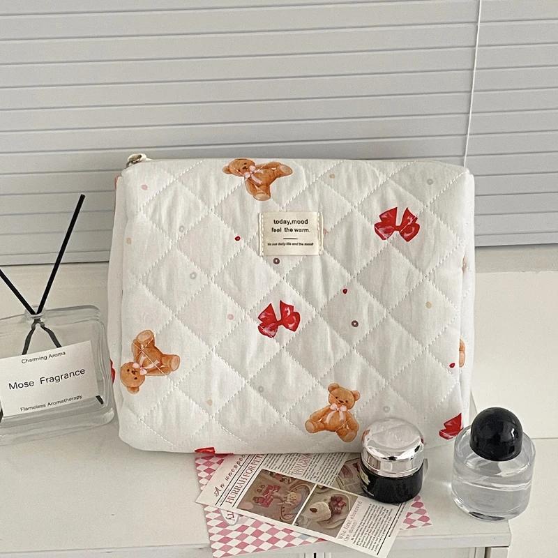 Large Capacity Ladies Travel Storage Bag Portable Quilted Female Handbag Cute Cartoon Bow Bear Women's Makeup Case Cosmetic Bags