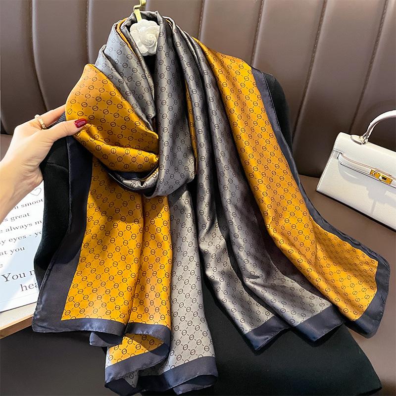 Korean New Thin Warm Scarf for Women's Geometric Emulation Silk High-quality Gauze Scarf Travel Vacation Sunscreen