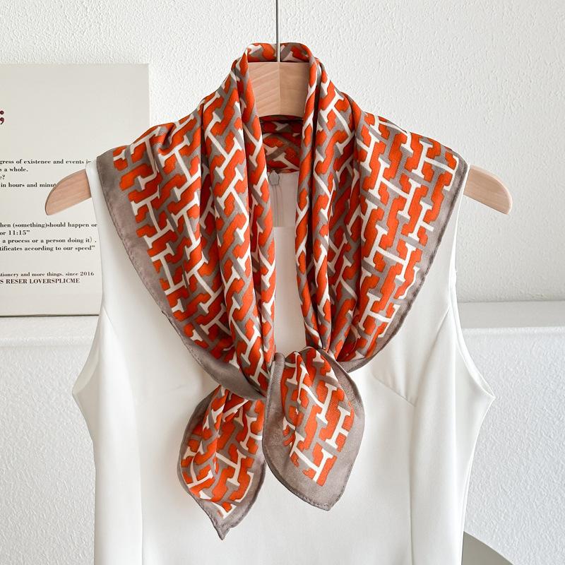 Chessboard plaid 71CM cotton and linen silk scarf small square scarf women's spring and autumn summer thin scarf scarf linen headscarf belt