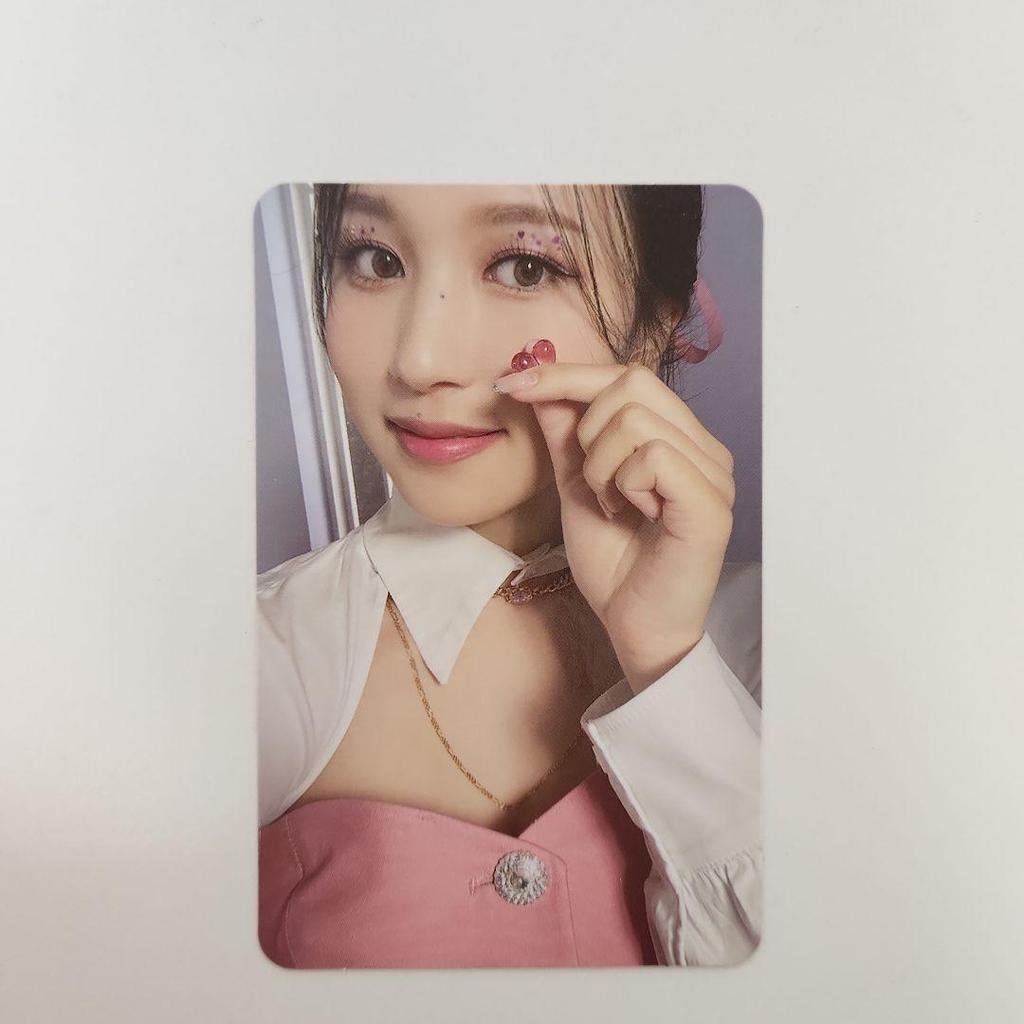 [Б/У] Набор из 7 коллекционных карточек TWICE Mina Formula of Love