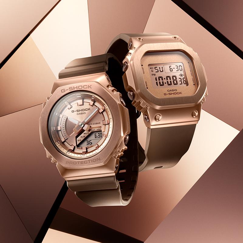 Casio Полностью металлическая серия - цифровой дисплей на квадратной пластине, металлический ретро-классический маленький квадрат, водонепроницаемый и ударопрочный механизм, кварцевый GM-S5600BR-5PR