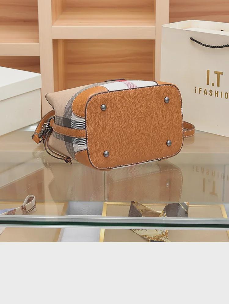 Женская сумка-ведро в клетку 2023 года, класса люкс: Универсальная роскошная сумка-мессенджер через плечо с большой вместимостью