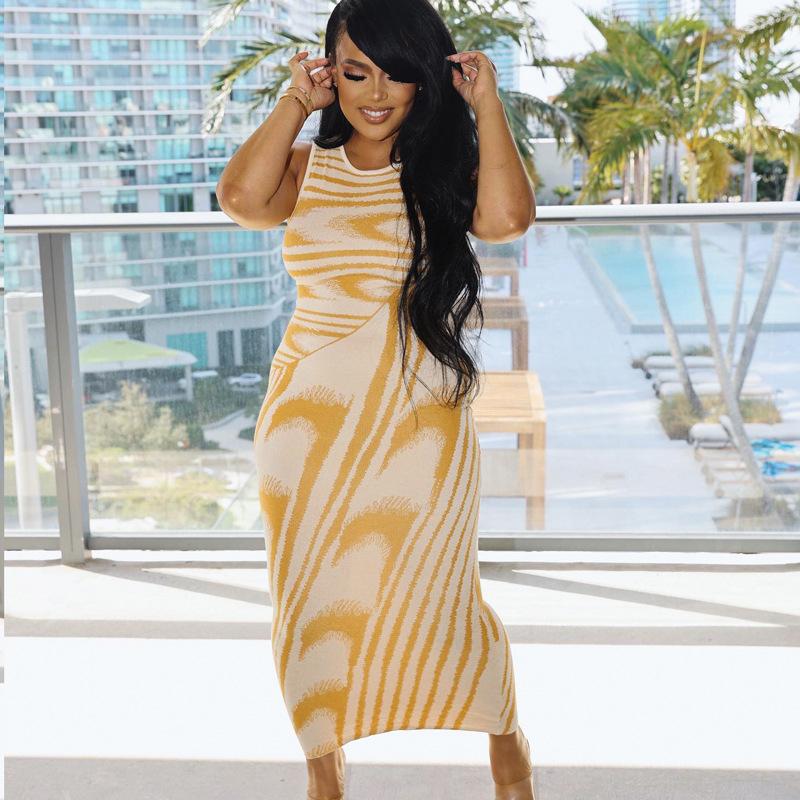 Элегантное женское повседневное женское платье с принтом и круглым вырезом свободного кроя, визуально тонкое длинное платье без рукавов