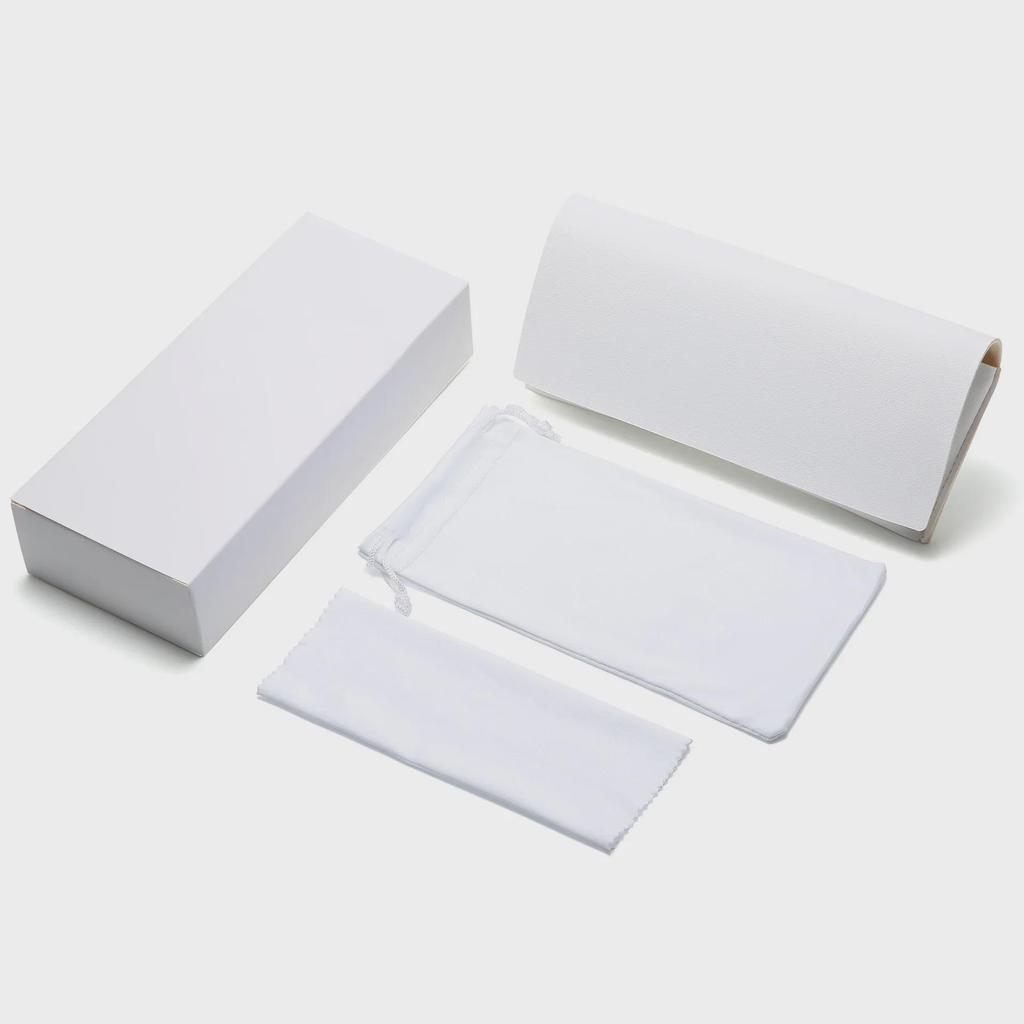 Комплект из солнцезащитных очков из кожи с разноцветным логотипом и мягкого чехла с плоским зеркалом