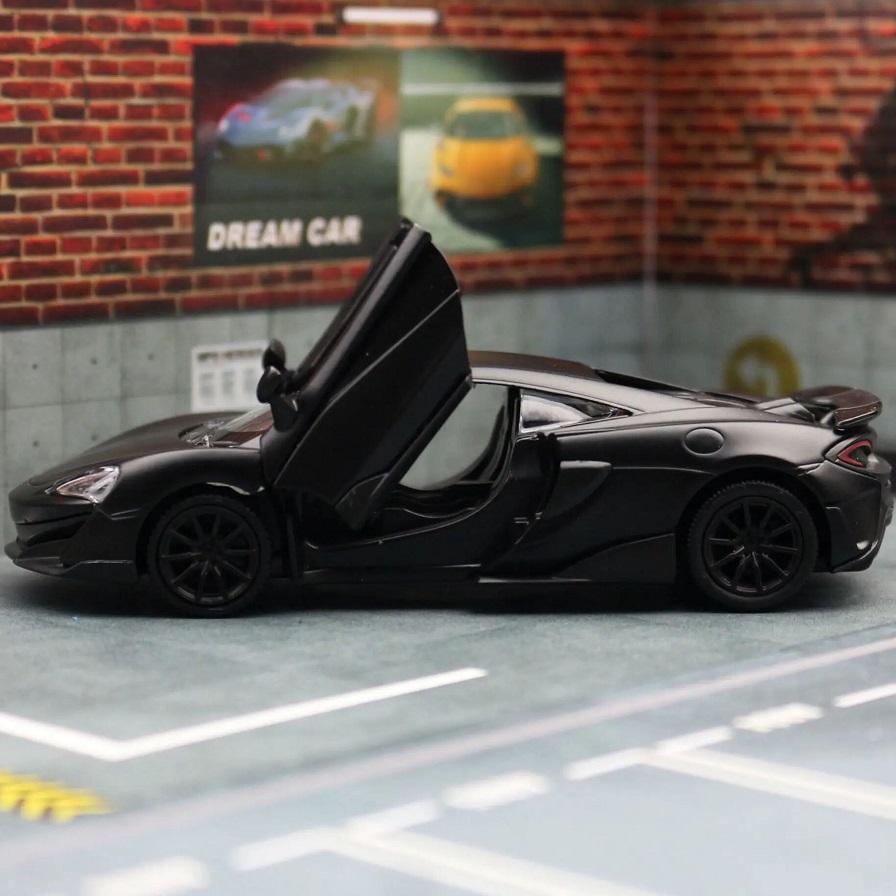 Суперкар McLaren 600LT 5 дюймов Металлическая машина Симуляция Литье под давлением и Игрушечные транспортные средства RMZ city 1:36 Сплавная модель с инерционным механизмом