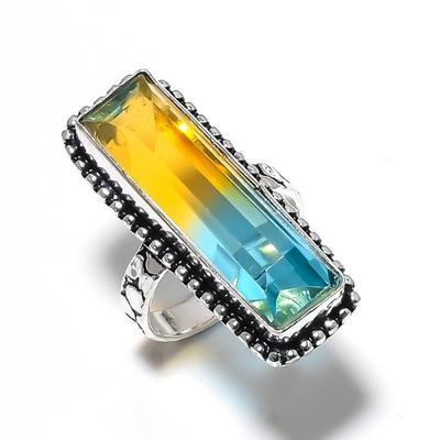 Кольцо из серебра 925 пробы с натуральным двухцветным турмалином, размер 8 c9v73