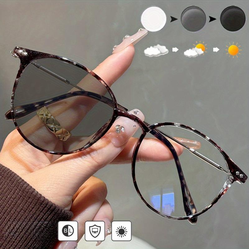 Pochromic Outdoor Fashion Glasses Unisex Stylish Round Frame with Metal Hinges Transition Lenses for Indoor & Outdoor Use