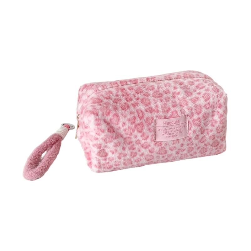 Soft Faux Hair Handheld Makeup Storage Pouch Large Capacity Leopard Pattern Cosmetic Case For Gym Skincare Products