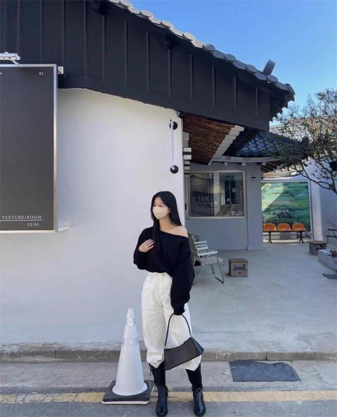 Women's Sexy Off-Shoulder Long Sleeve Casual Sweatshirt