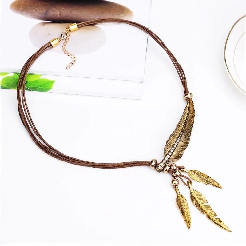 Boho Feather Decor Choker Necklace Vintage Rope Chain Ethnic Style for Women Necklace Accessories
