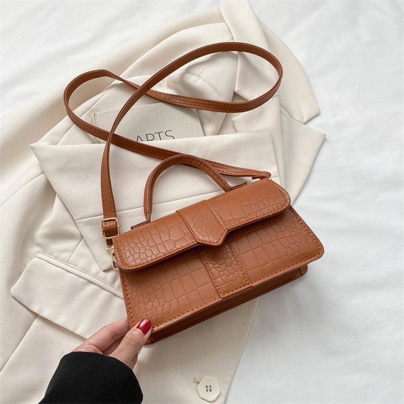 Chic Retro Style Casual Shoulder Crossbody Bag For Women Perfect For Everyday Use