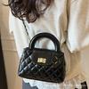 Xiaoxiangfeng chain handbag women's 2025 new trendy fashion diamond commuter bag high-end niche messenger bag