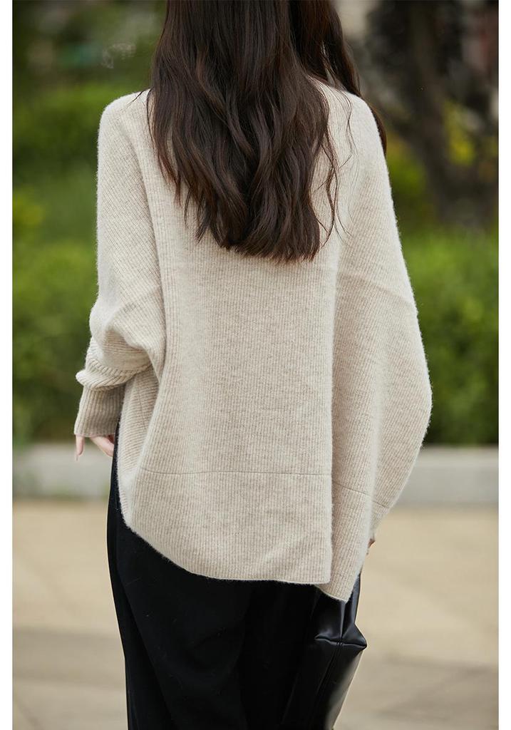 Silkworm Wool Shawl Cardigan: Women's Loose-Fit Knit Top, Versatile Solid Color Design.