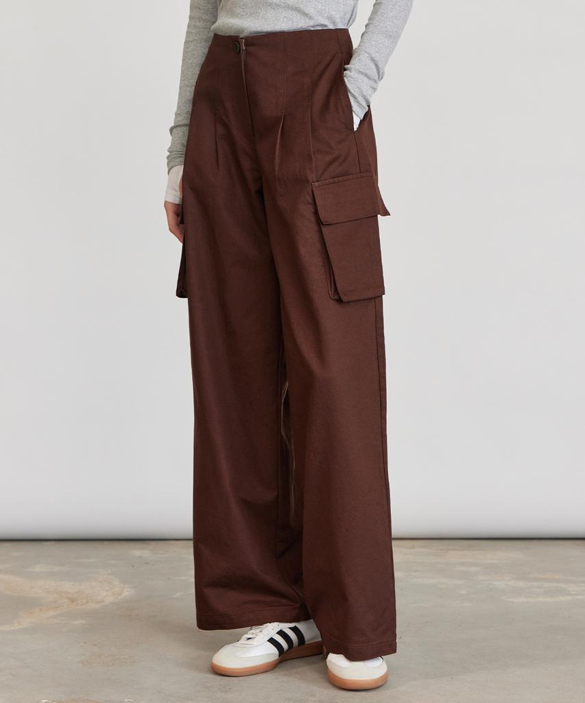 ITOV SEOUL Cotton Tuck Cargo Pants Br