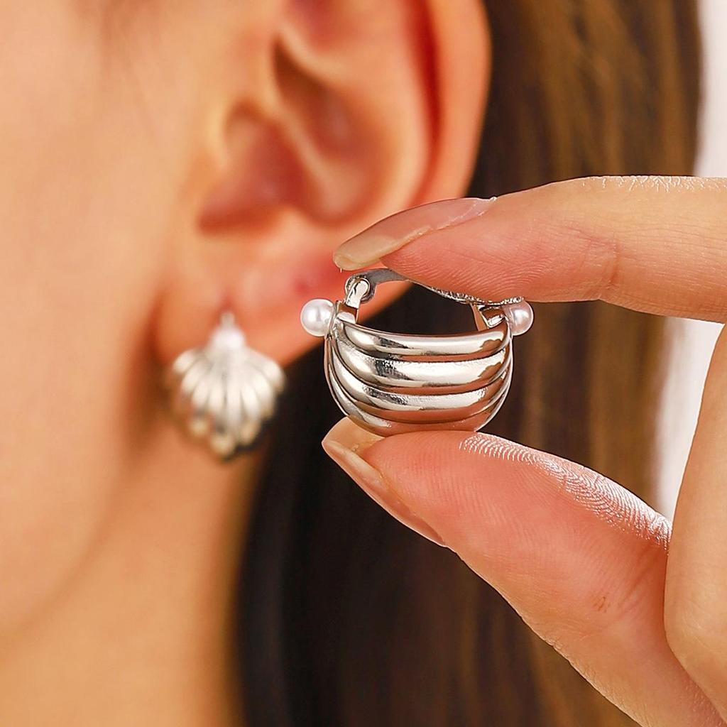 Ретро европейские и американские металлические серьги-гвоздики с холодными каффами для ушей - Простые, гладкие, высококлассная мода.