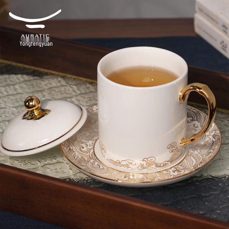 Auratic Mr. Porcelain Pearl of the Sea Gold 3-Piece Meeting Cup Set