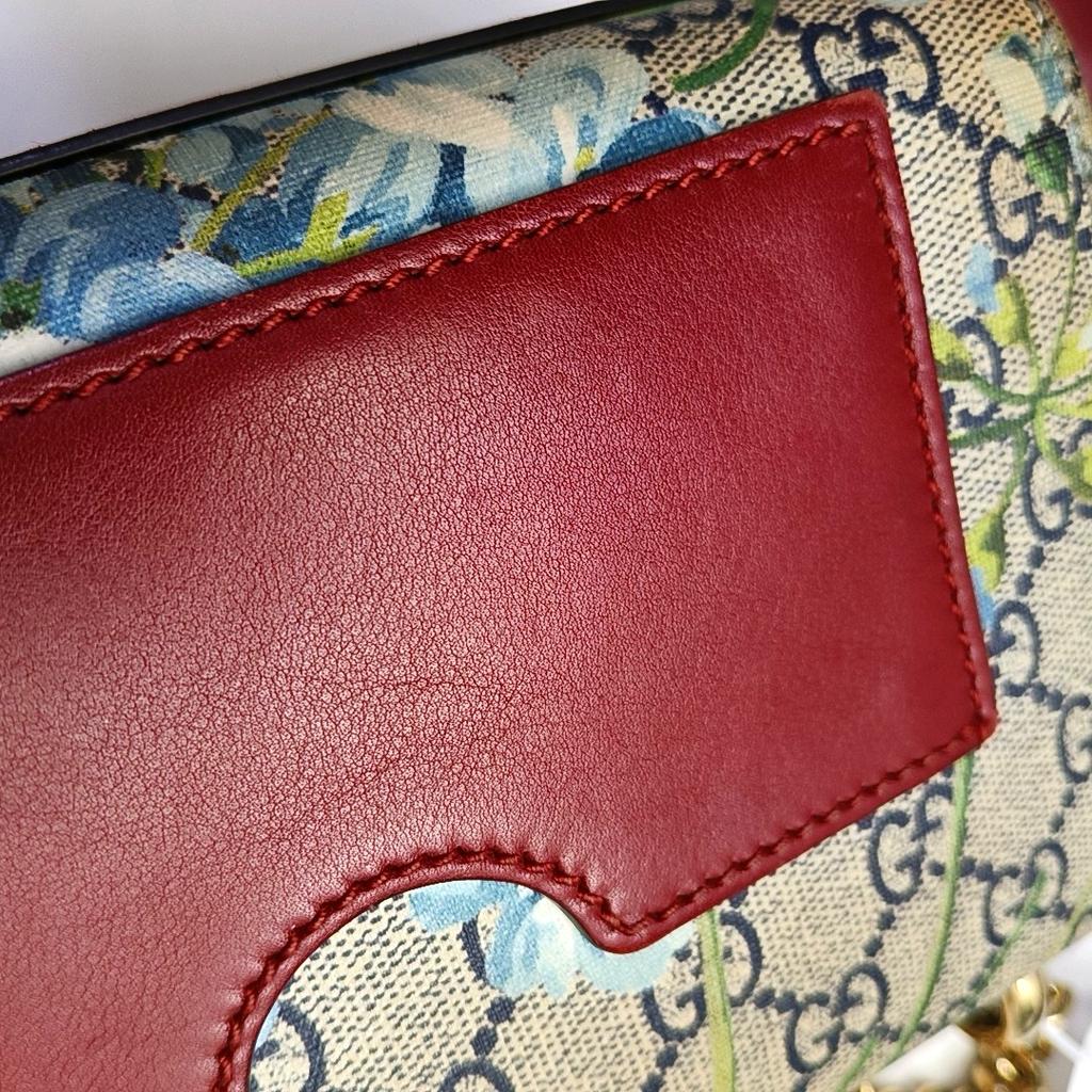 [Pre-Owned] Padlock Metal Lock Buckle Bag GG Blooms Logo Geranium Print Canvas And Leather Box Bag Chain Shoulder Crossbody Bag Small - Good #A84LQO