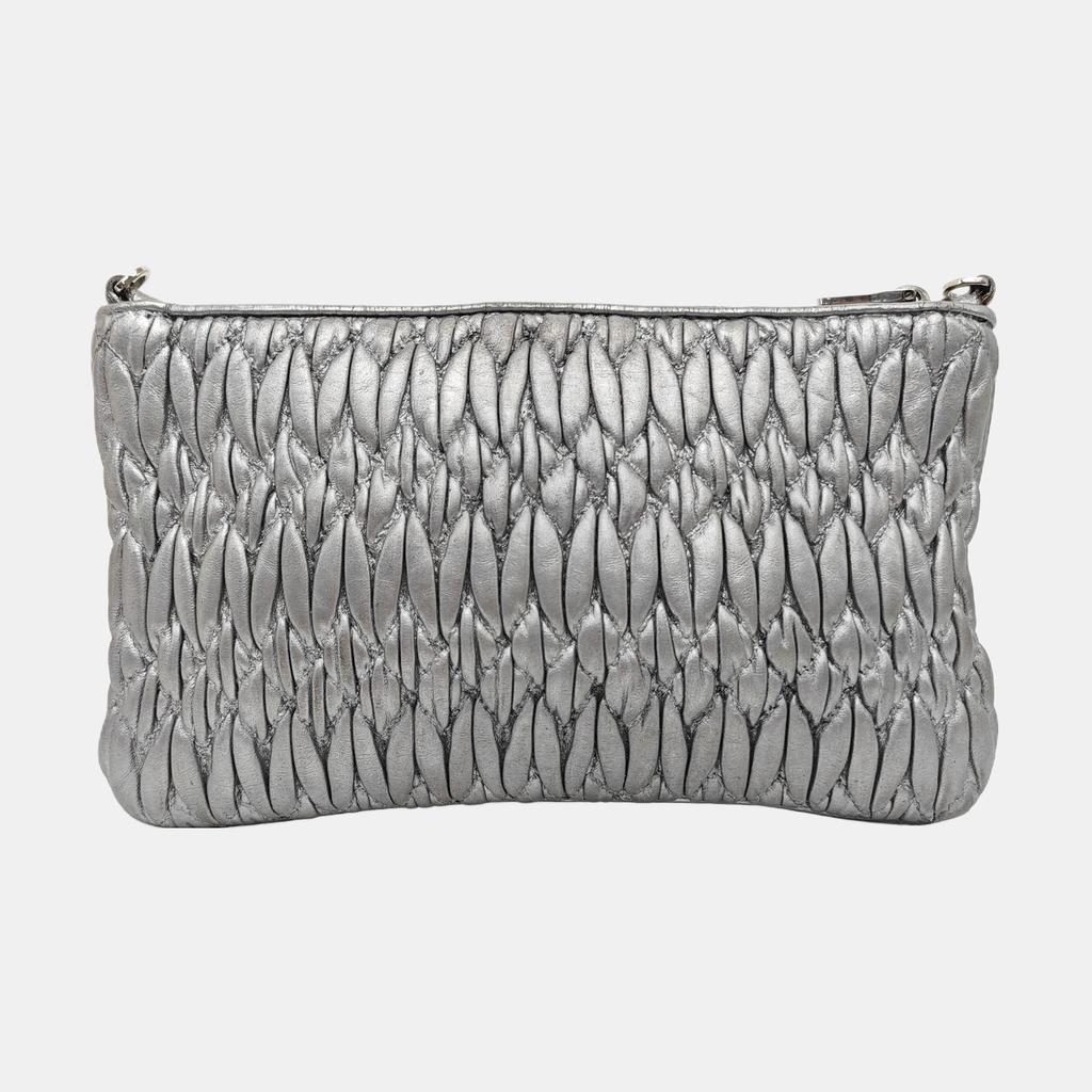 [Pre-Owned] Matelassé Silver Lambskin Quilted Crossbody Bag - Good #19ODGW0