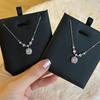 Серебряное ожерелье S925 с блестящим квадратным цирконом – Женское легкое роскошное изысканное изделие с цепочкой на ключицу, инкрустированной бриллиантами