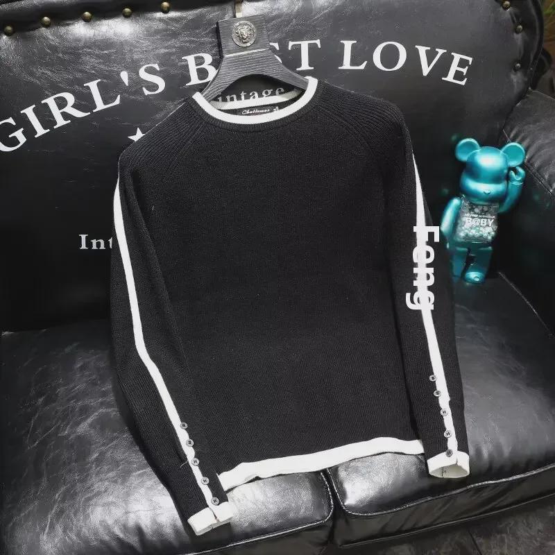 Унисекс-американский вязаный свитер с круглым вырезом и четырьмя перекладинами - коллекция осень/зима 2024 г.