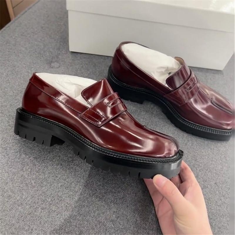 New Women Spring Split Toe Shoes Woman's Lace-Up Slip-On British Style Mary Janes Casual Shoes Lady Thick Bottom Chaussure Femme
